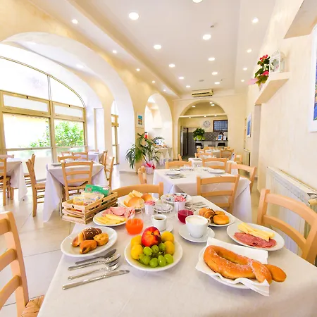 Atlantic 3* Ischia