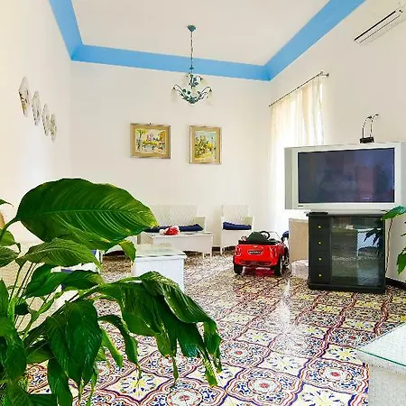 Atlantic Hotel 3*
