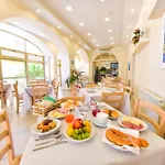 Atlantic 3* Ischia
