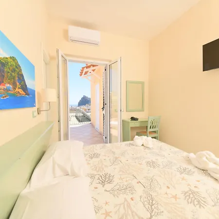 فندق Atlantic ايسكيا
